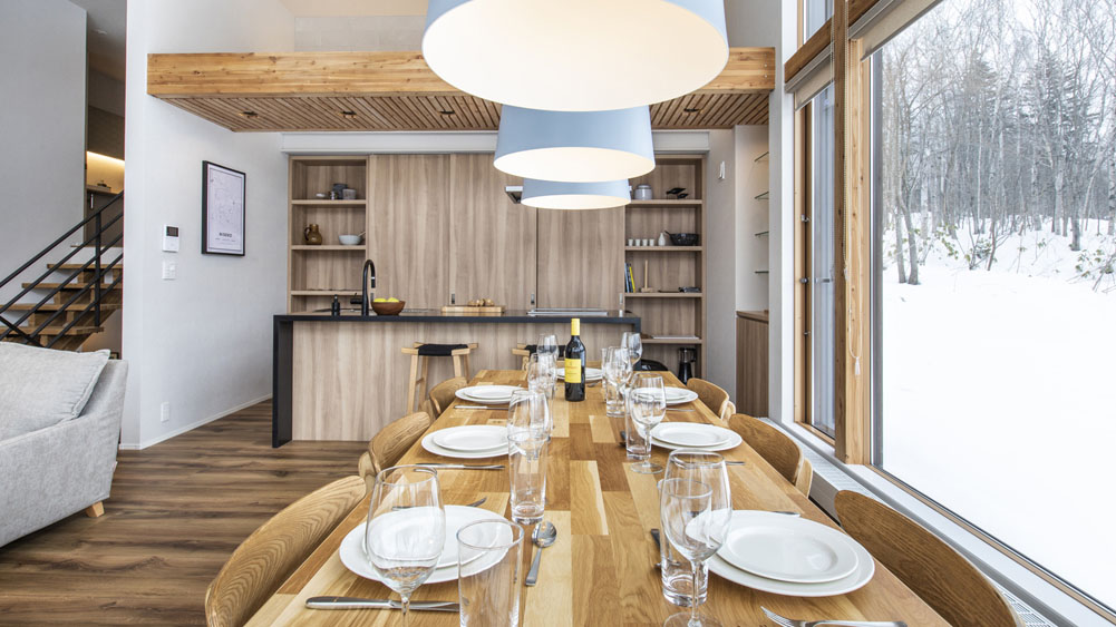 Ukiyo - Dining area setting